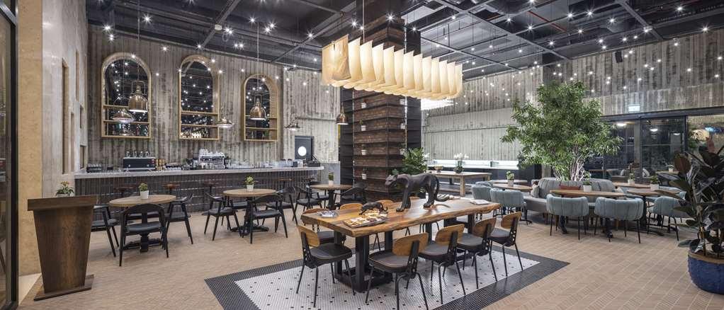 Doubletree By Hilton Sanliurfa Hotell Restaurant bilde
